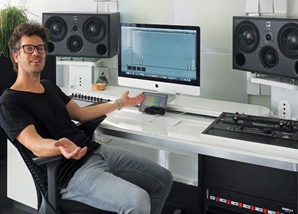 3FM DJ Paul Rabbering ѡ��ATC SCM45A Pro