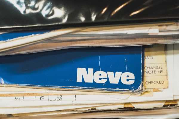 Neve 1073��ǰ������